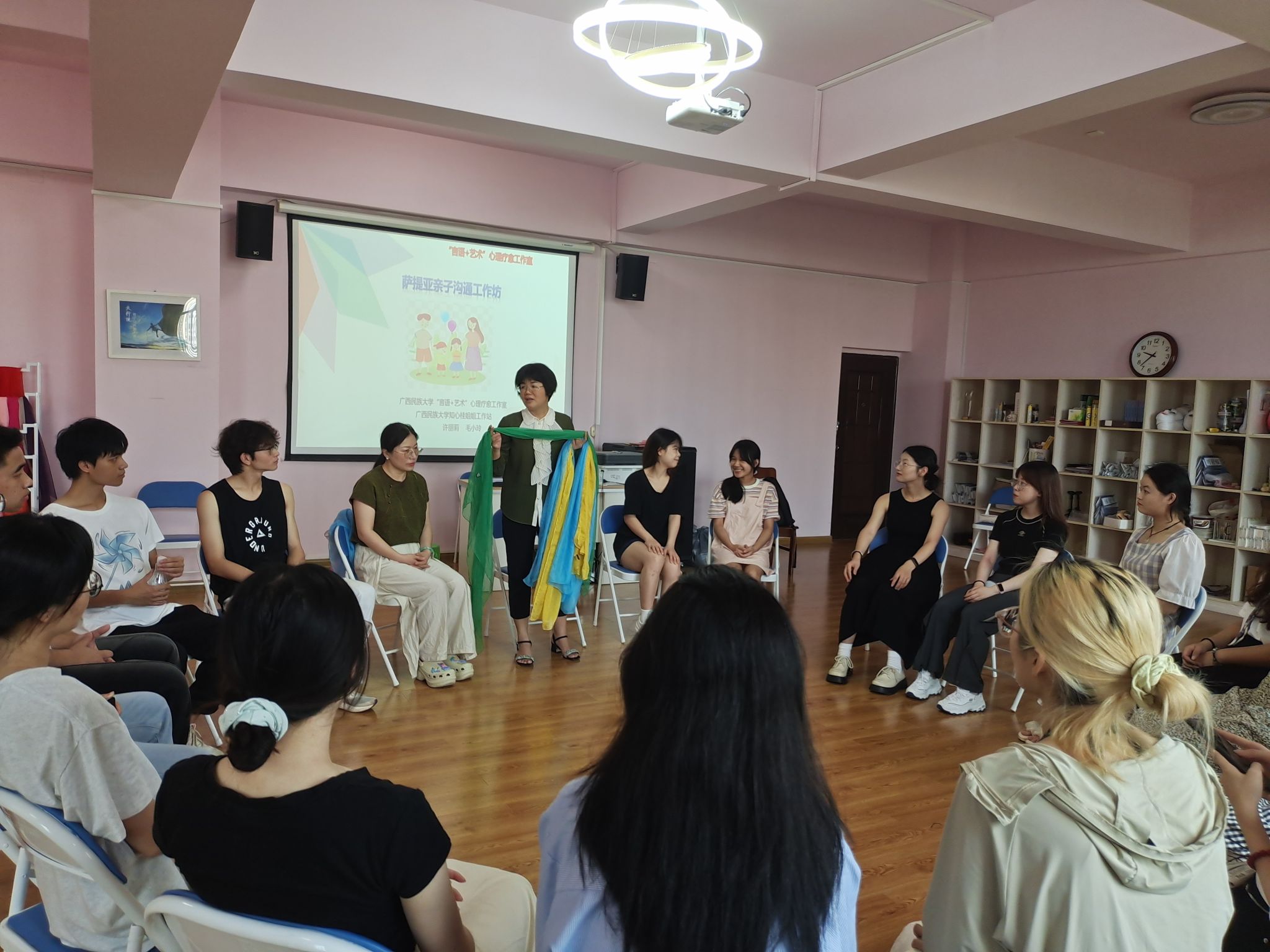 太阳集团官网知心桂姐姐工作站开展萨提亚亲子沟通模式工作坊活动